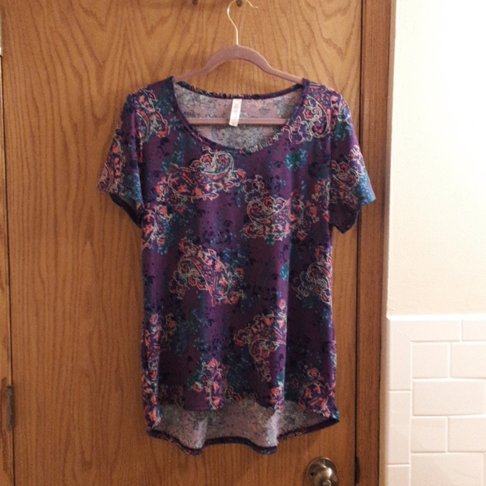 LuLaRoe Clasic T size L